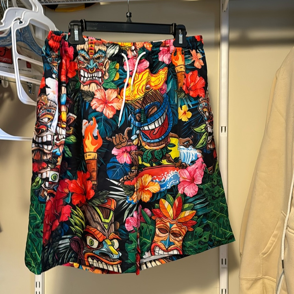 Brand new never worn men’s shorts